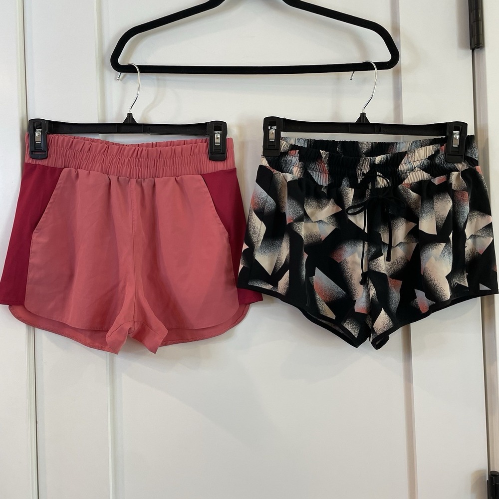 BOGO Womens M Workout Athletic Sports Running Shorts - F21  Black White/ S2 Pink